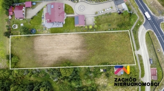 Atrakcyjna działka budowlana z usługami Łaz